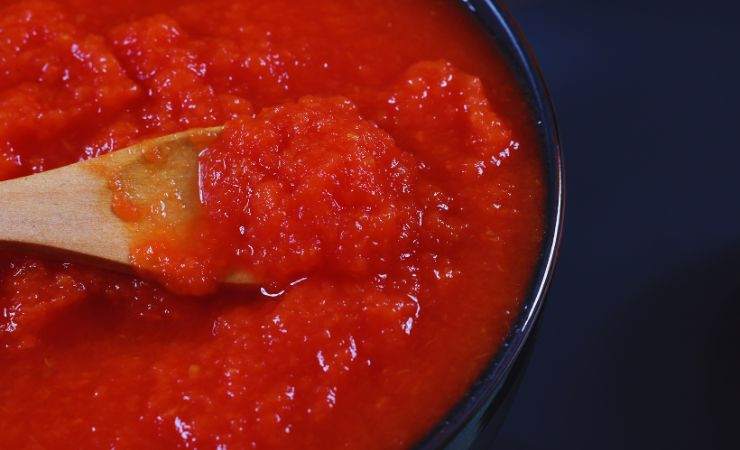 passata di pomodoro in padella