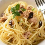 spaghetti tonno olive e capperi