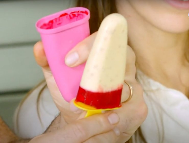 ghiacciolo alla banana e lamponi
