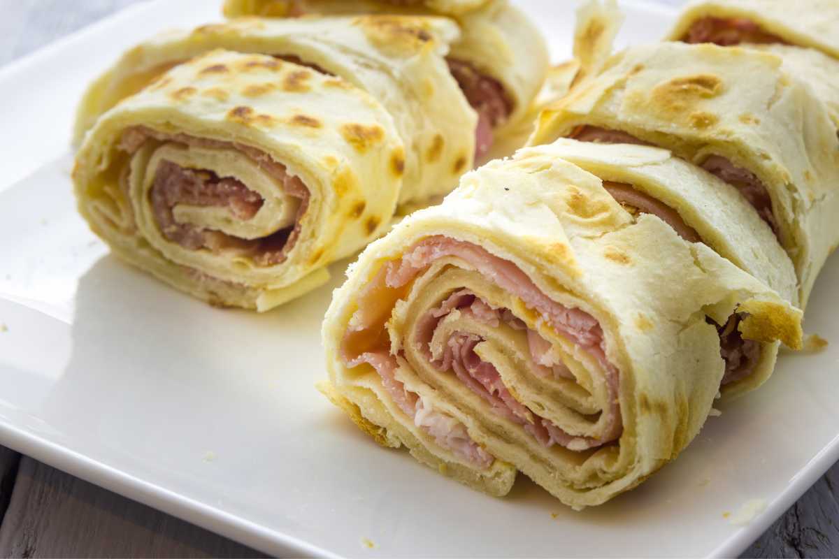 girelle di piadina nel piatto