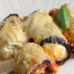 piatto con involtini di melanzane
