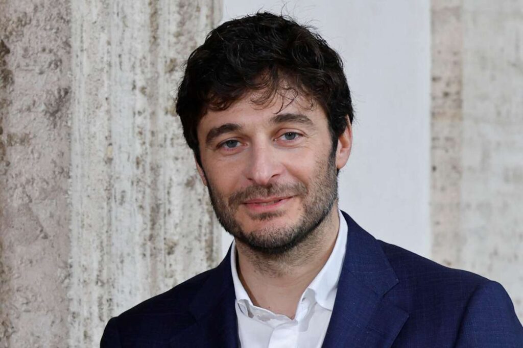 lino guanciale in primo piano