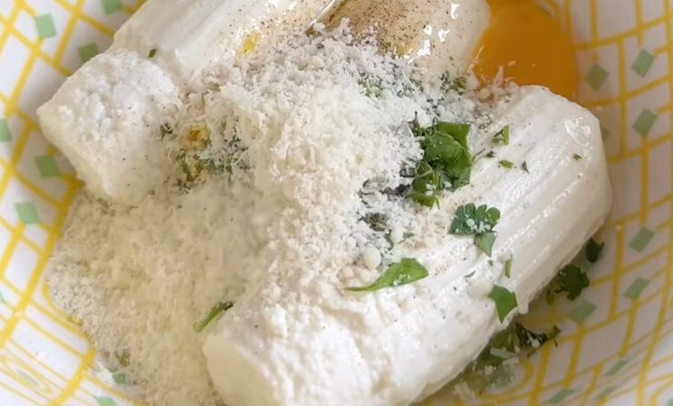 ciotola con vari ingredienti