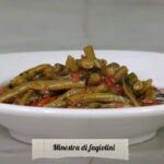 piatto con fagiolini col sugo