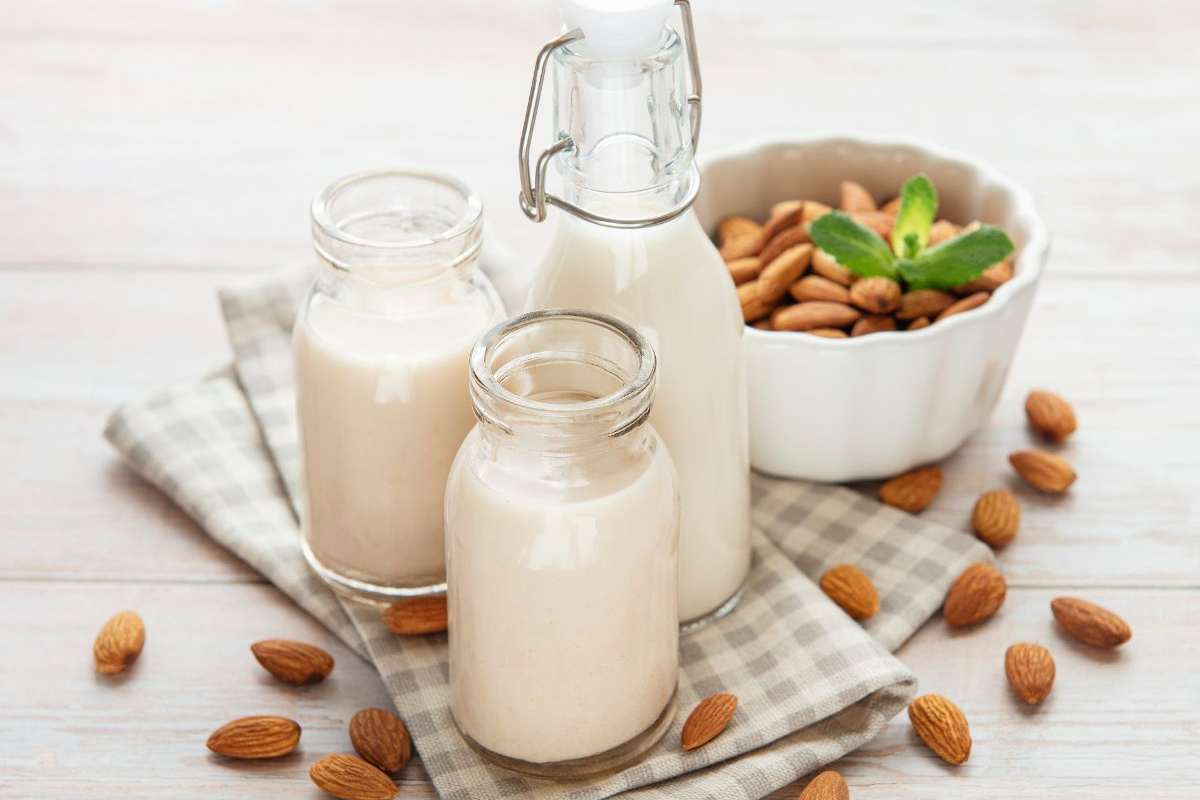 latte di mandorle
