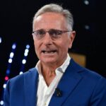 paolo bonolis in primo piano