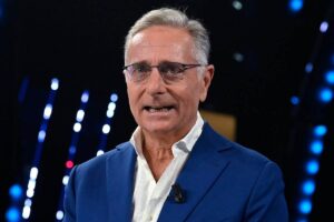 paolo bonolis in primo piano
