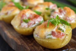 patate ripiene con guanciale e scamorza