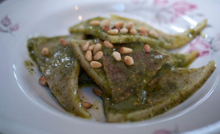 testaroli al pesto
