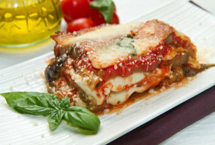 pezzo di parmigiana di melanzane