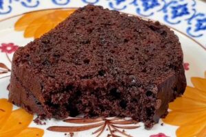 fetta di plumcake al cioccolato