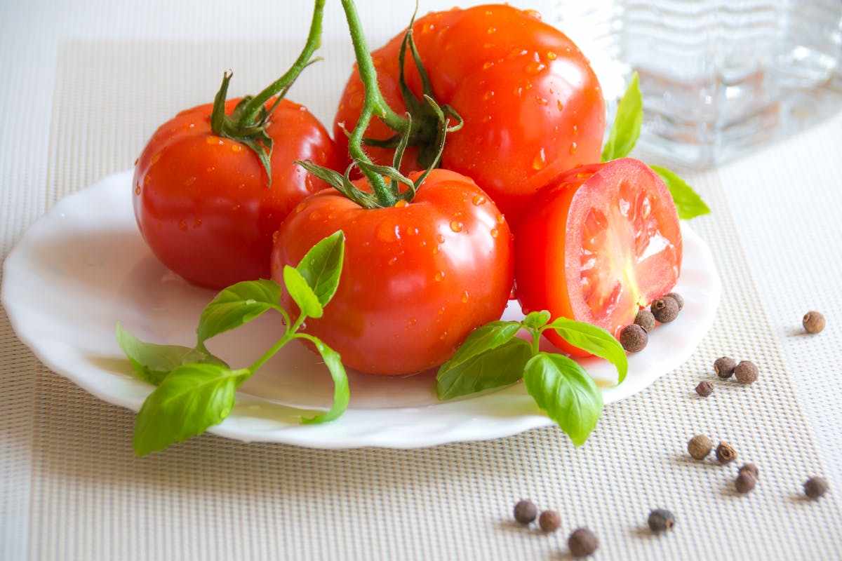 pomodori in piatto