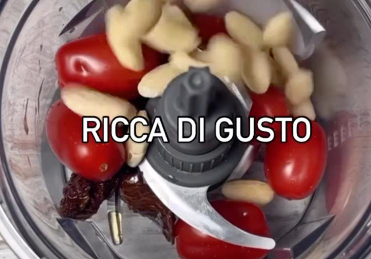 tritatutto con ingredienti vari