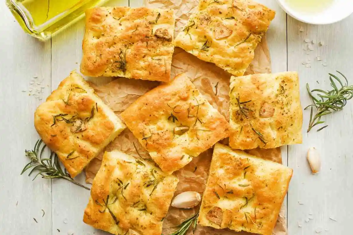 focaccia con rosmarino