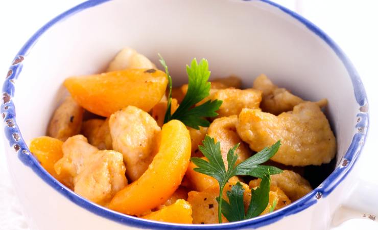 scodella di pollo alle albicocche
