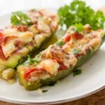 zucchine ripiene con sopra mozzarella