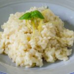 piatto di risotto con limone