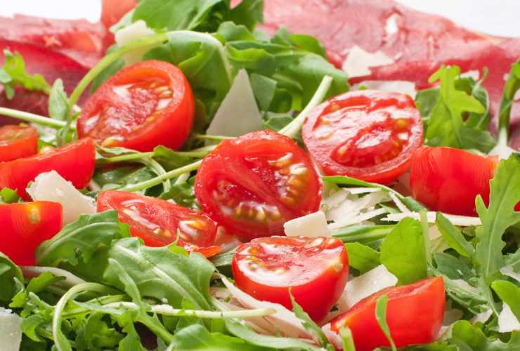 bresaola, grana, rucola e pomodorini