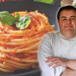 collage piatto di spaghetti al pomodoro e chef esposito