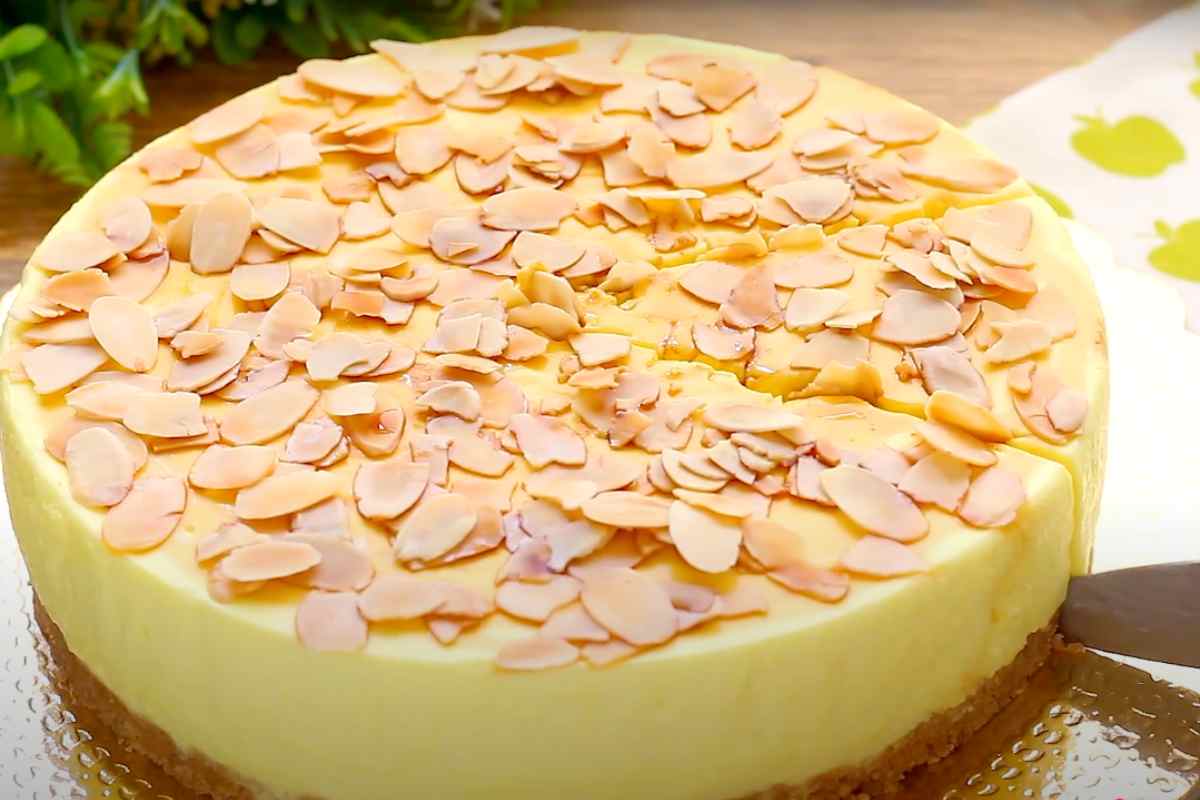 torta fredda con mandorle