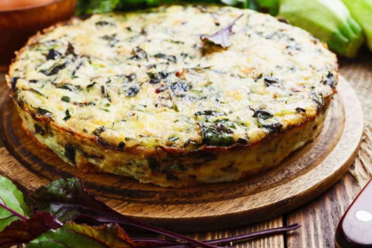 torta di verdure sopra ad un tagliere