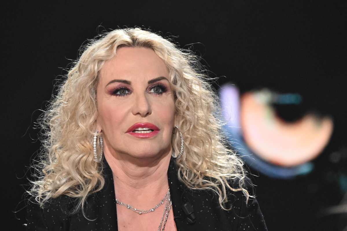 Antonella Clerici che parla