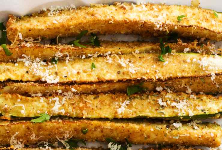 bastoncini di zucchine gratinati