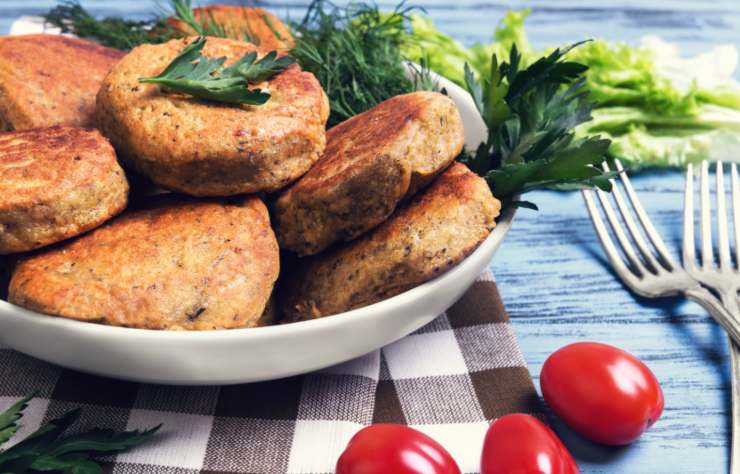 cotolette in un piatto