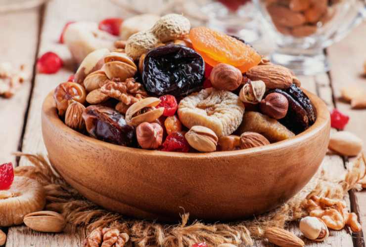 ciotola di frutta secca mista