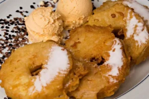 frittelle all'ananas con gelato