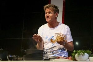 gordon ramsay in cucina