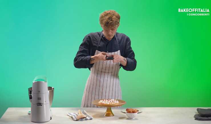 janos mentre cucina