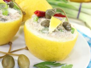 limone ripieno con cucunci e peperoncino