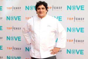 mauro colagreco con il camice da chef