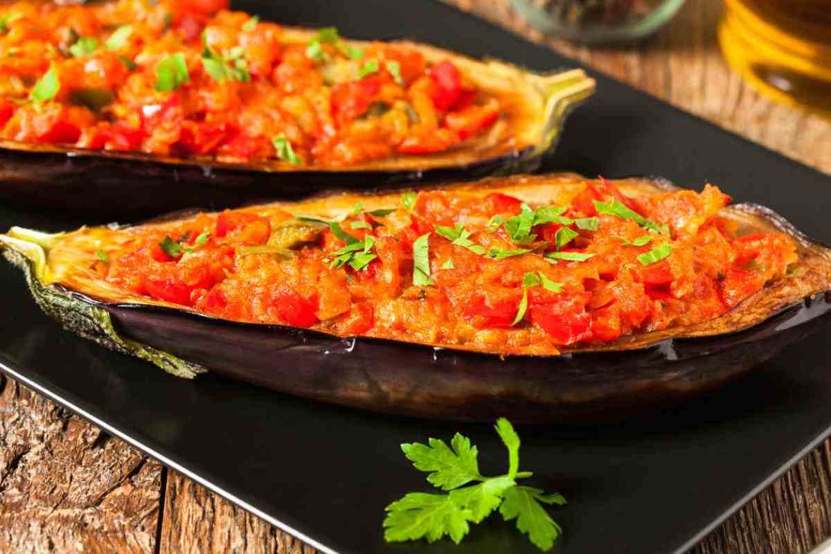 melanzane ripiene con pomodoro