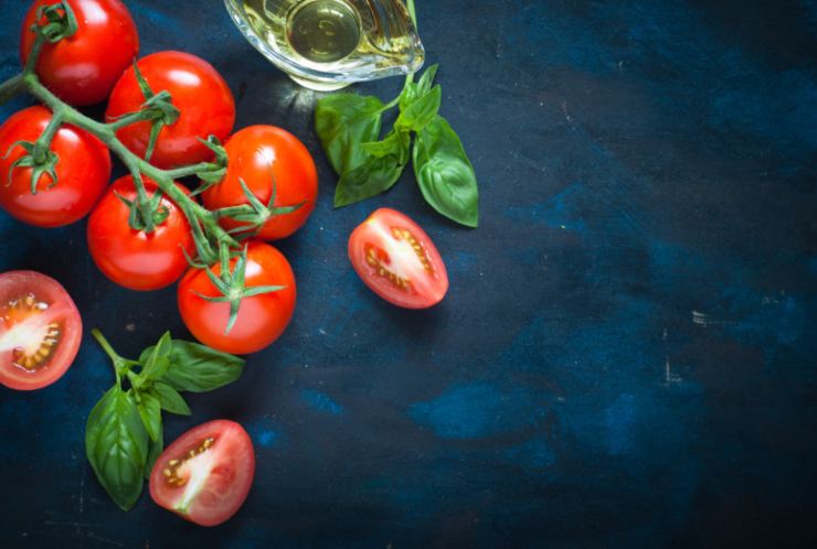 pomodorini e basilico