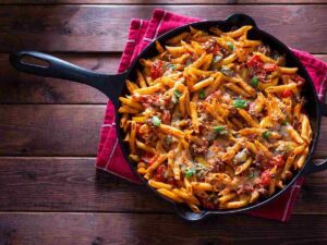 penne al sugo con formaggio