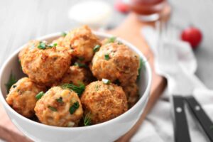 polpette fritte dentro ad una ciotola