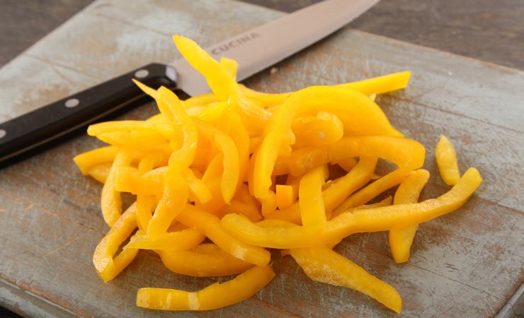 tagliare peperone