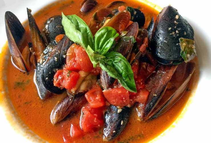 guazzetto di cozze con il pomodoro