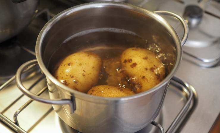 far bollire le patate