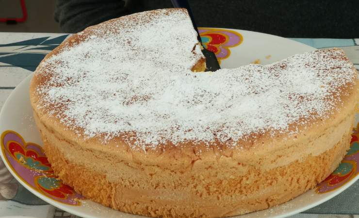Torta conzucchero a velo