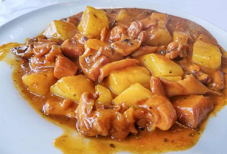 seppie con le patate e pomodoro