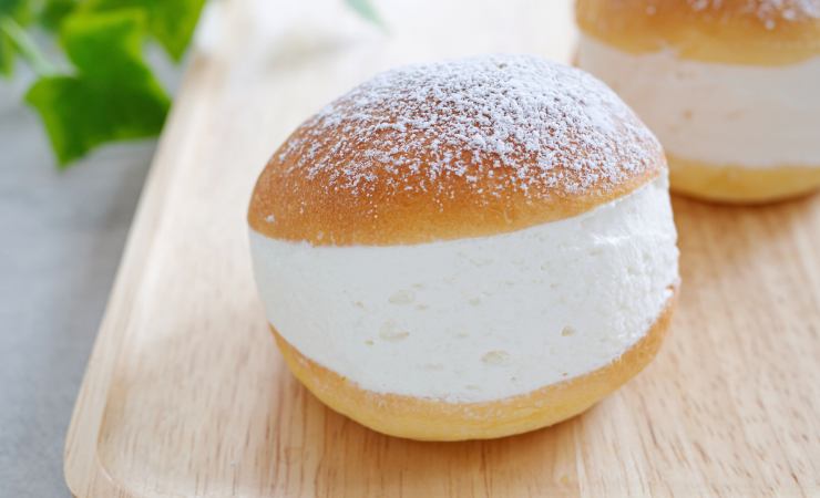 maritozzo con panna