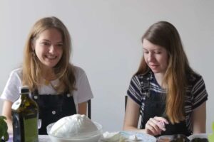 ragazze e mozzarella