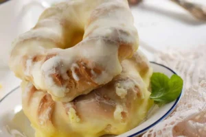 taralli glassati in un piatto