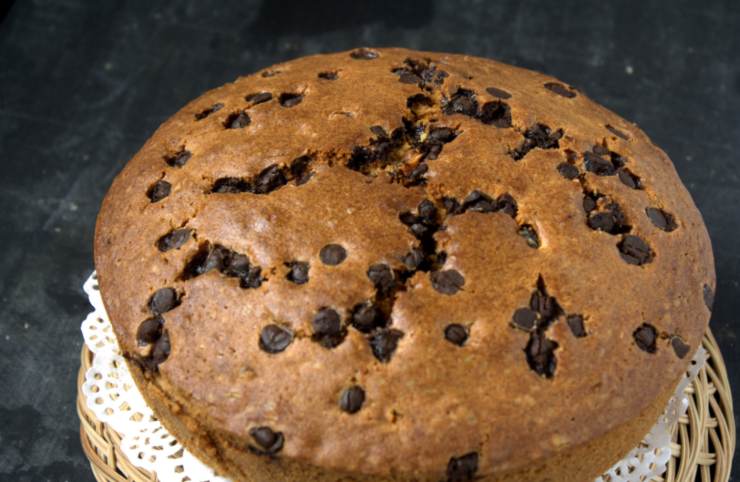 torta con gocce di cioccolato sfoccie