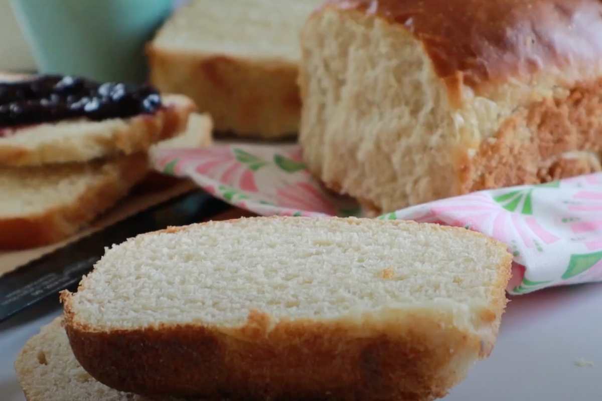 pane e una fetta di pane