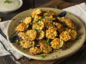 zucchine a rondelle con pangrattato condito